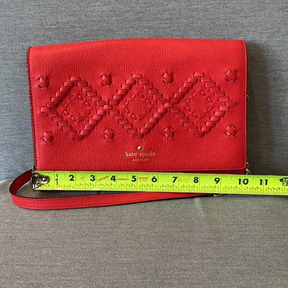 Kate Spade Crossbody ❤️ - Picture 3 of 8